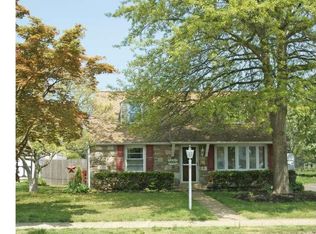 1815 Surrey Rd, Oreland, PA 19075