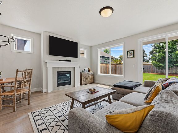 3rd image of 2414 SE Maybrook Ln