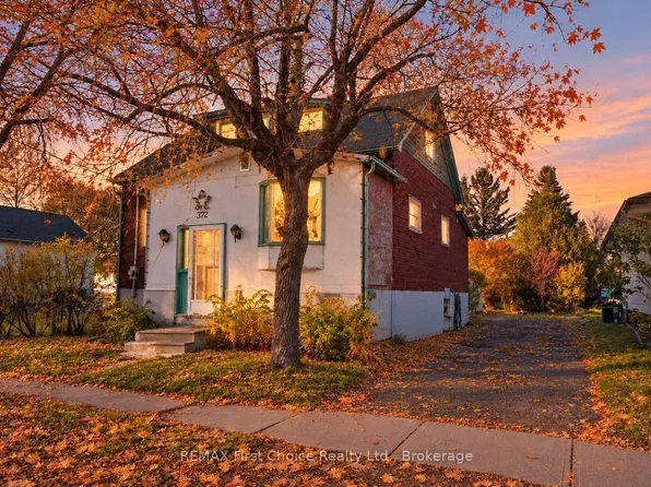 372 Inchiquin St, Thunder Bay, ON P7B 2L6