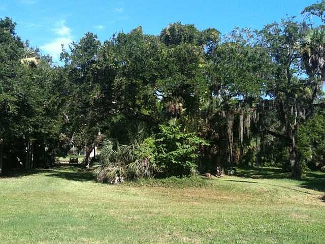 2nd image of 531 Shores Dr