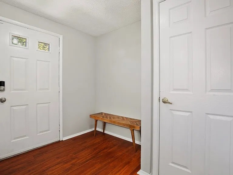 4215 Dunwood Ter — Photo 2