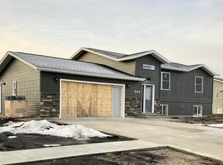 504 E 13th St, Storm Lake, IA 50588