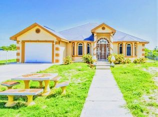 20 Zinnia St, Rio Grande City, TX 78582