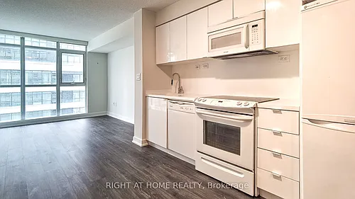 10 Capreol Ct Photo 1