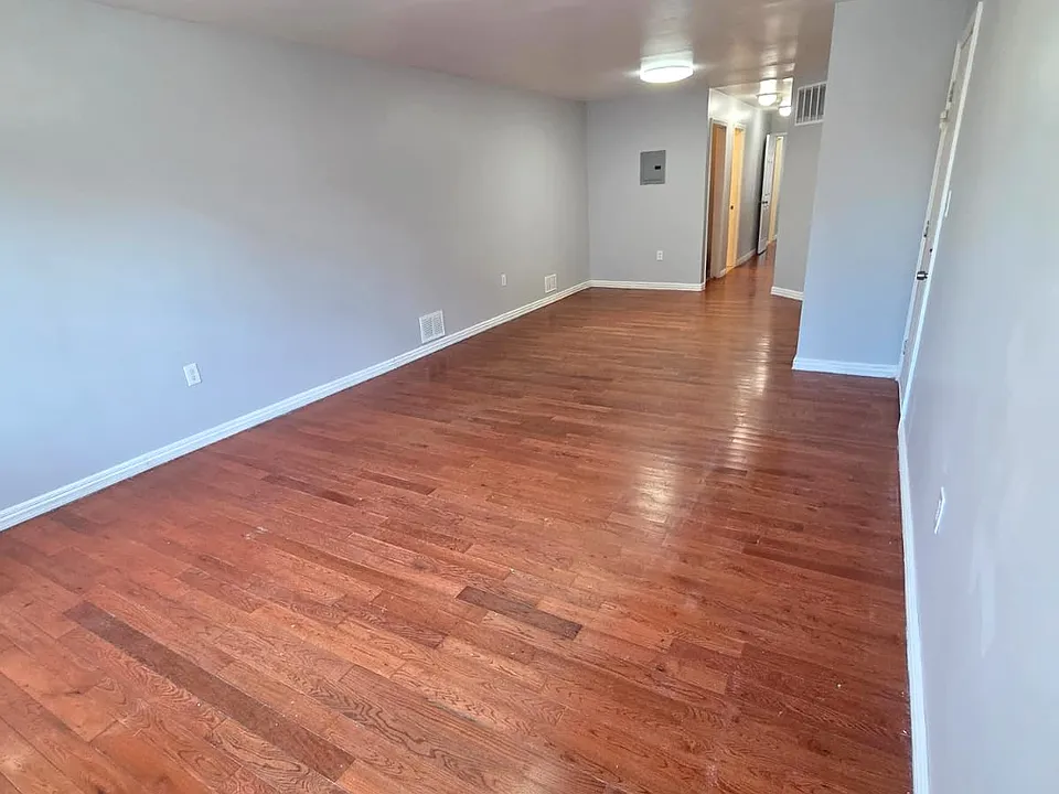 Living Room/ Dinning Room