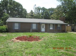 2811 Godwin Ln, Pensacola, FL 32526