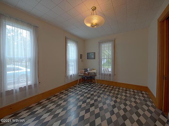 5th image of 215 N Montour St