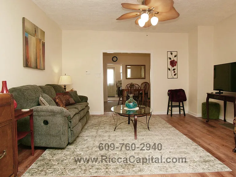 215 S Atlantic Ave E — Photo 3