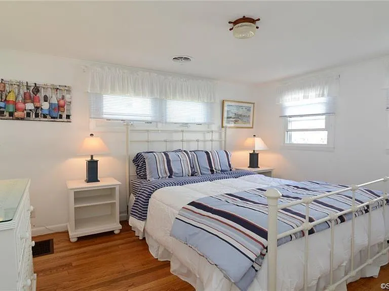 10 Weston Rd — Photo 23