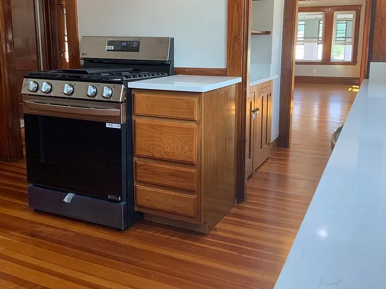 48 Cleveland St #2 — Photo 5