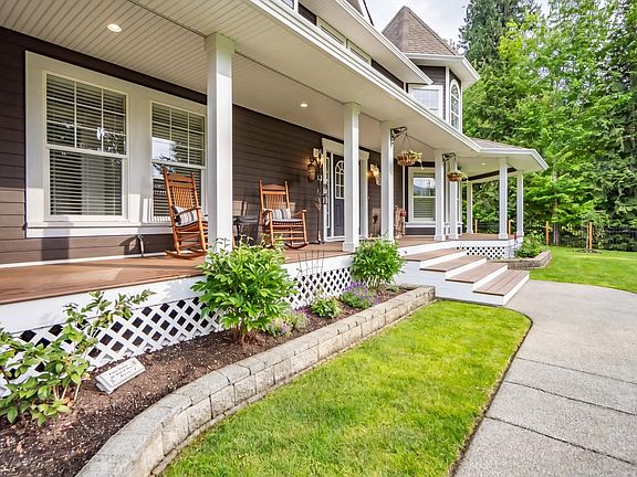3rd image of 41932 Maple Ln