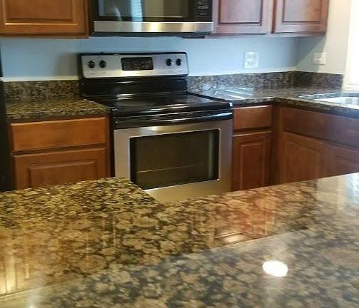 2nd image of 19 Briar St APT 19