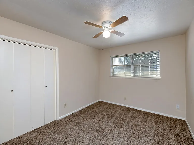 1605 Arrowhead Dr — Photo 18