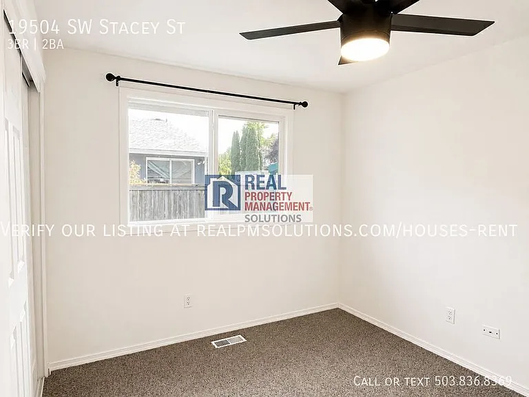 19504 SW Stacey St — Photo 34