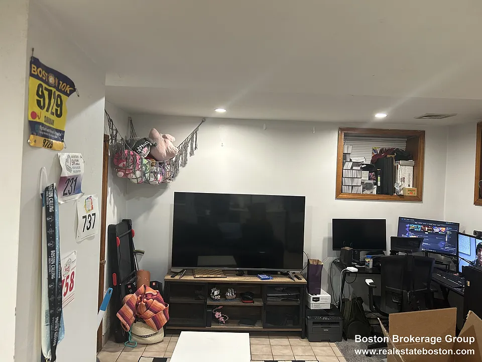 80 Mount Pleasant Ave #B