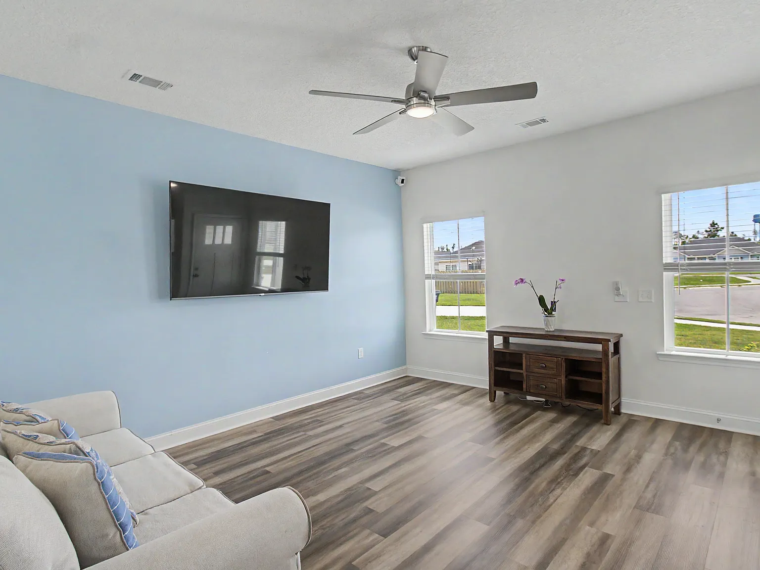 16 Crawford Court Northeast -Tessa - 1 — Photo 4