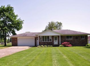 22730 Armada Center Rd, Armada, MI 48005