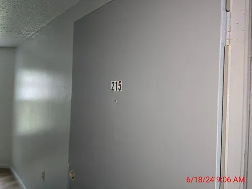 401 N Moose St #215 Photo 1