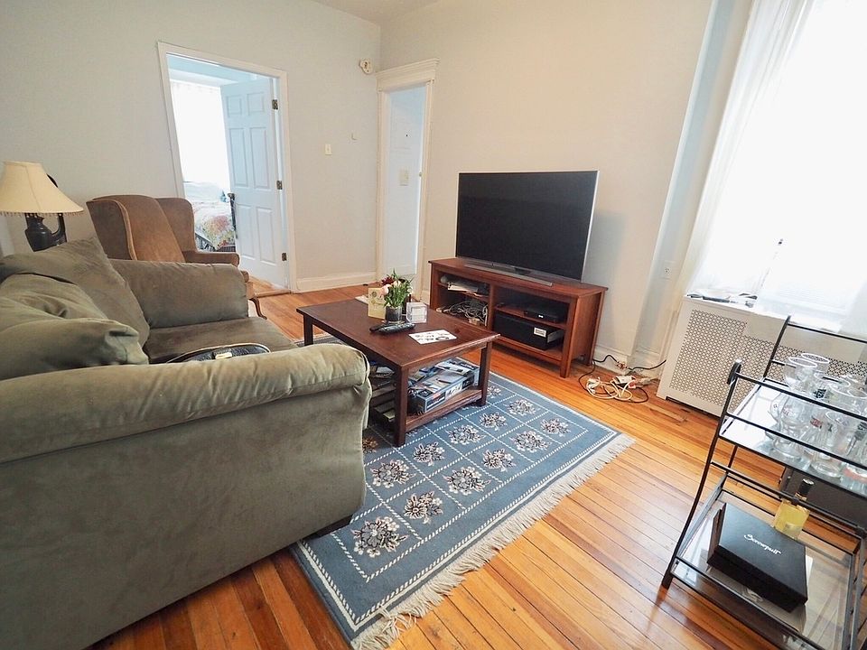 1st image of 12-29 31st Ave #4A