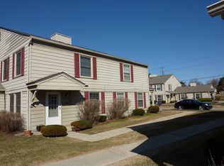 2633 Thornbrier Ct #4-B, Lake Orion, MI