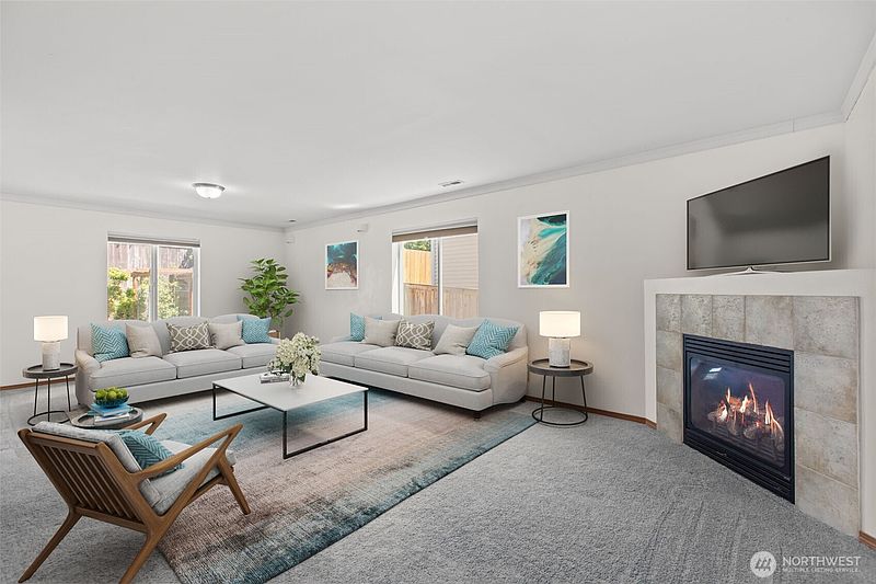 2nd image of 1709 202nd Street E