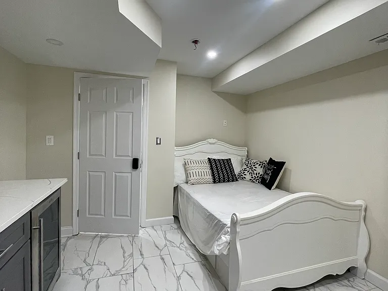 38 Riggs Rd NE #B — Photo 15