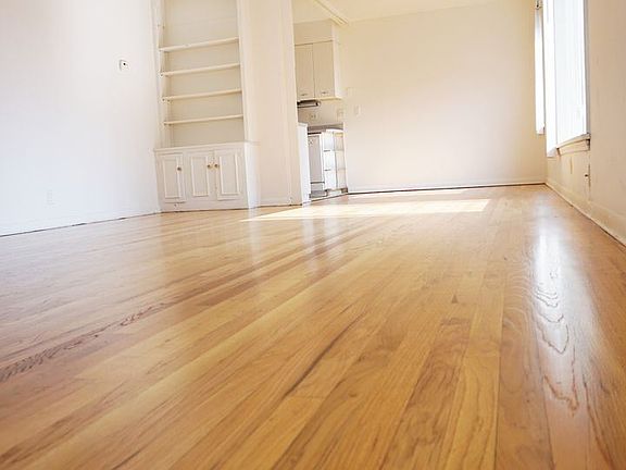5th image of 330 S 37th St #6