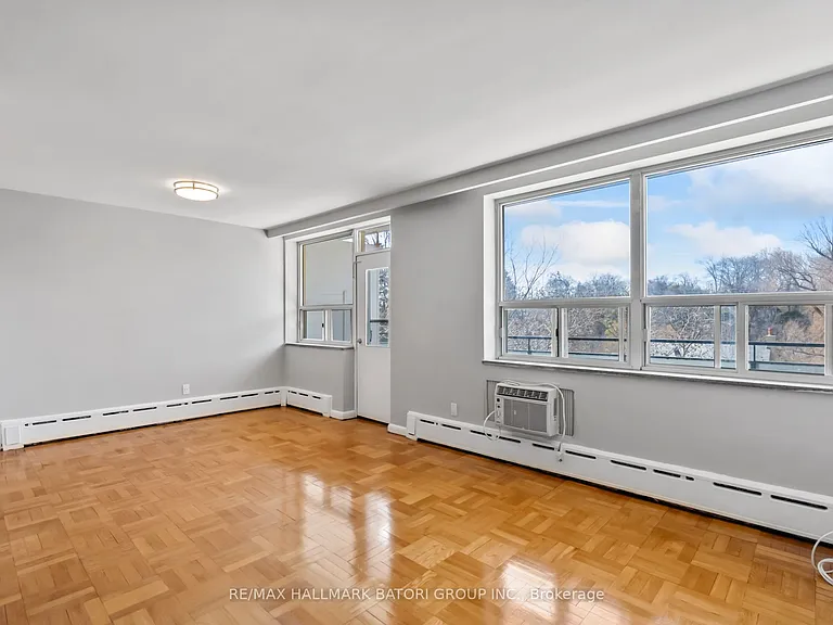 159 Russell Hill Rd #403 — Photo 33
