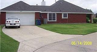3rd image of 10409 Evergreen Dr