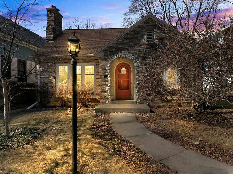 1st image of 5851 N Lake Dr
