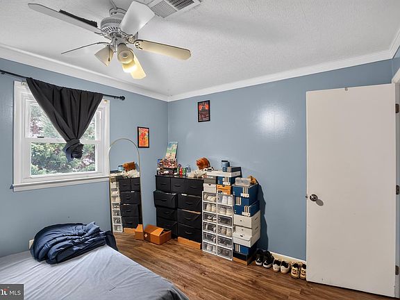 4th image of 628 George Ave