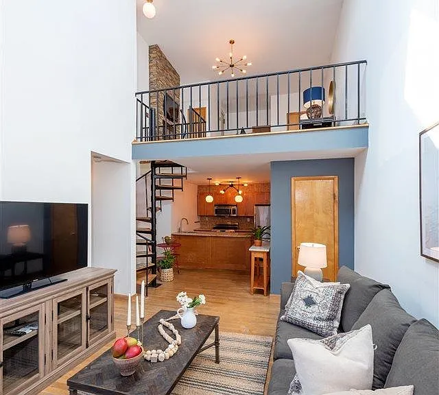 208 Willow Ave #405 — Photo 3