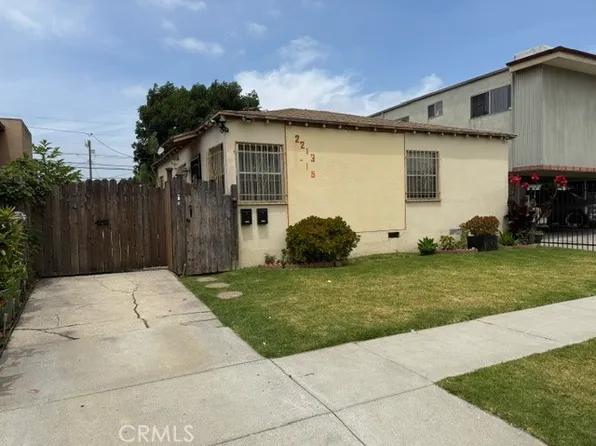 2213 S Spaulding Ave, Los Angeles, CA 90016