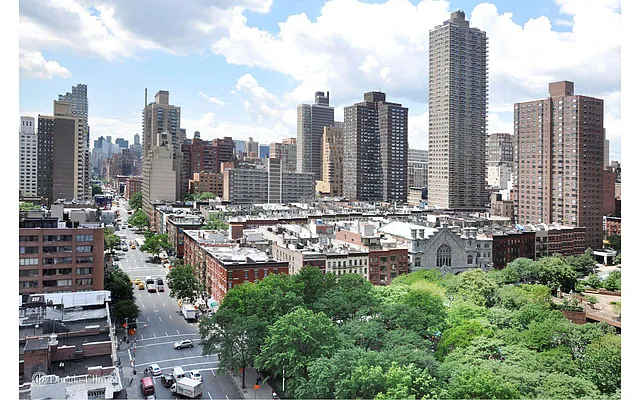 Rented by Douglas Elliman | media 19