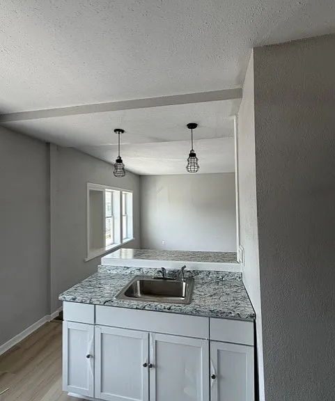 2705 N Bremen St — Photo 8