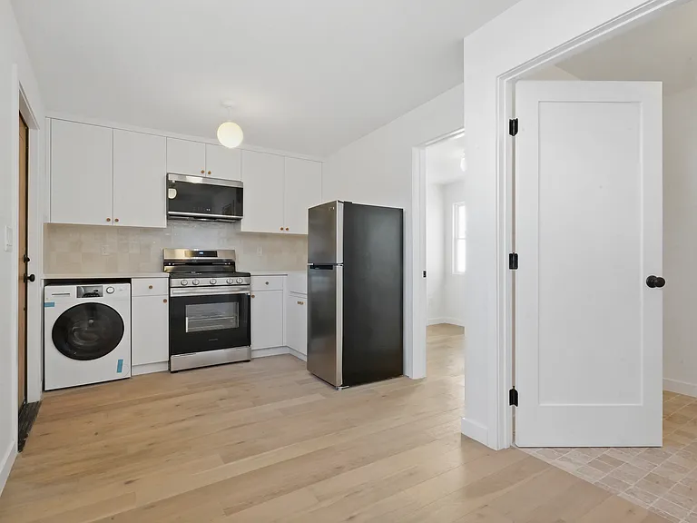 8443 Clinton St #6 — Photo 8