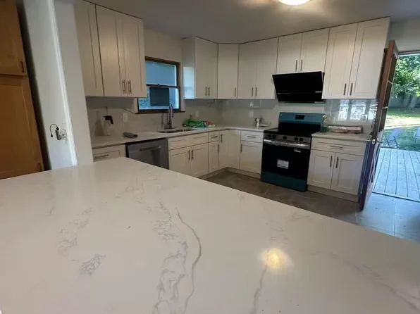 (undisclosed Address), Centereach, NY 11720