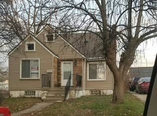 21122 Woodside Ave, Ferndale, MI