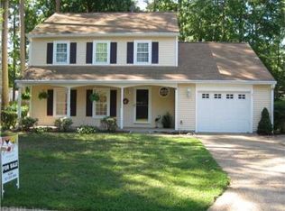 722 Kensington Dr, Newport News, VA 23602
