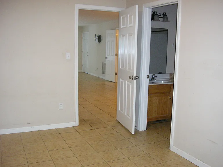 1453 Park St #A — Photo 9