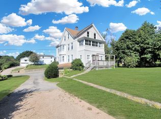 187 High St FLOOR 3, Westerly, RI 02891