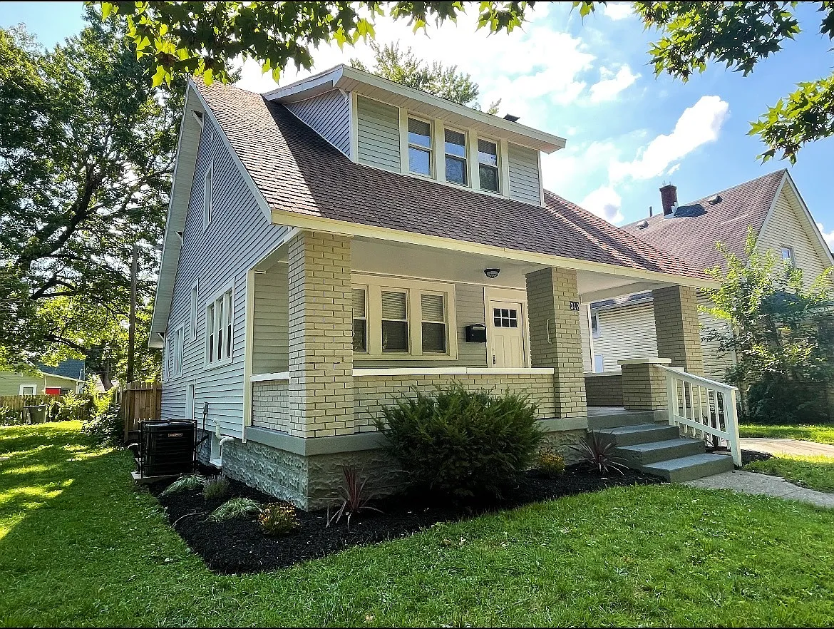 317 N Oxford St photo 1