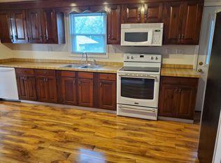 90 Salmon Falls Rd, Rochester, NH 03868