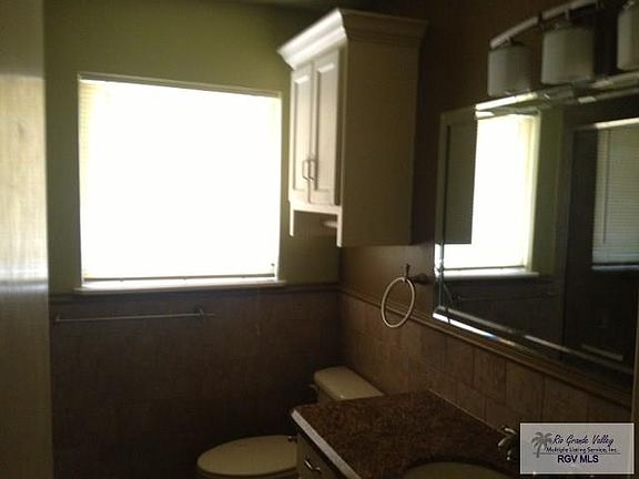 3rd image of 334 Lewis St