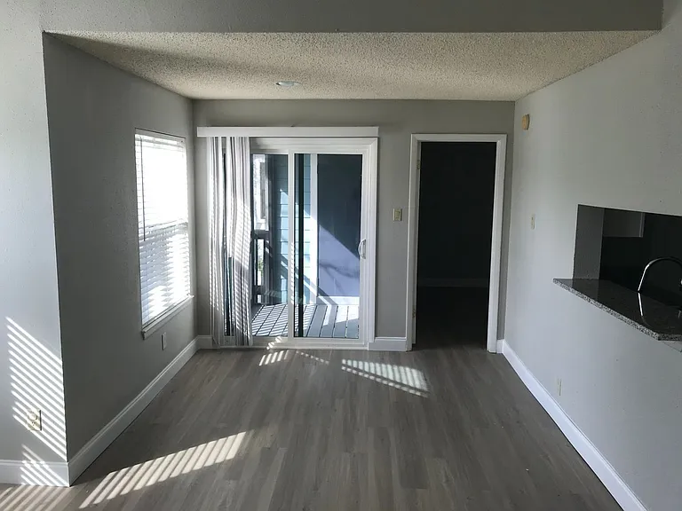 3716 Idlebrook Cir #206 — Photo 4