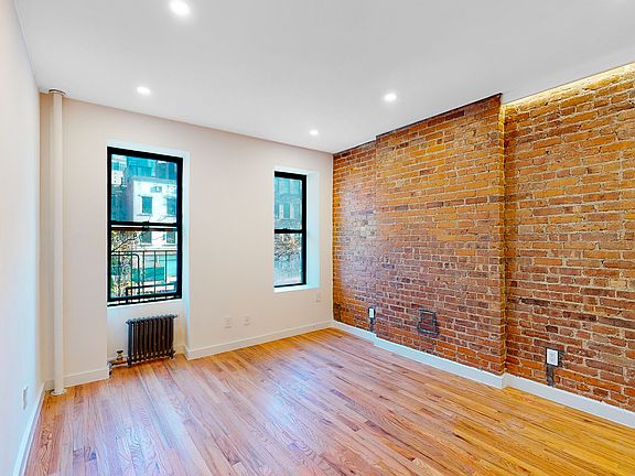 2nd image of 829 9th Ave APT 3D