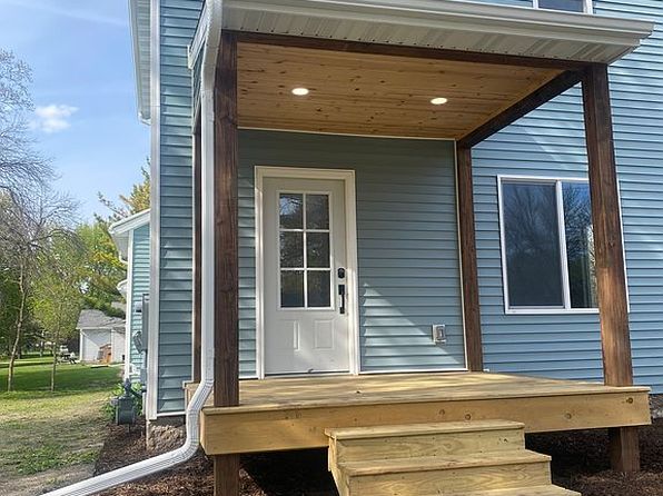 607 E Main St