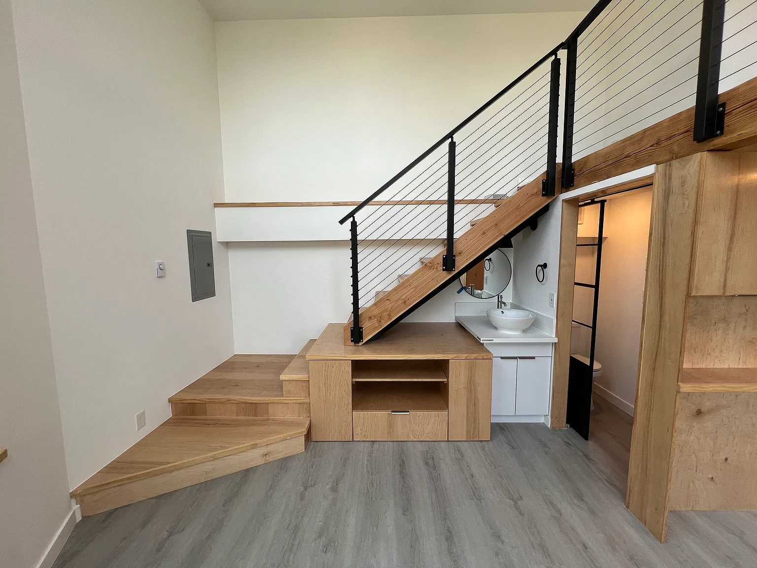 1 bed, 1.5 bath, 600 sqft, $1,895 — Photo 4