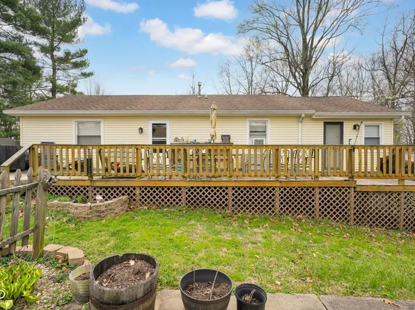 8488 S Riser Dr, Nineveh, IN 46164