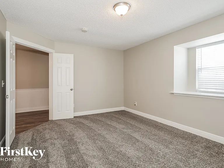 6181 Island Forest Dr — Photo 10
